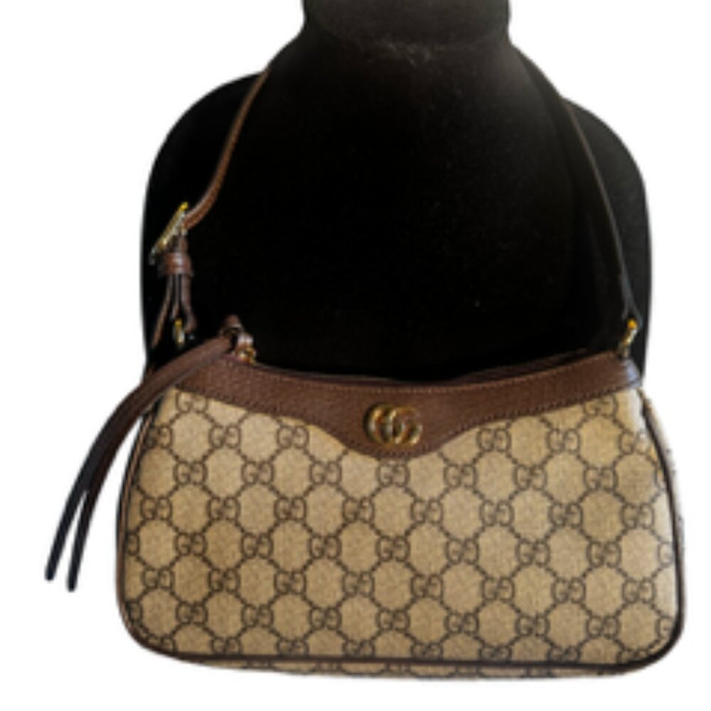 Gucci - Picture 9 of 11